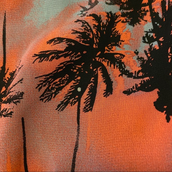 Vanilla star shorts with palm tree theme size medium - Picture 9 of 9